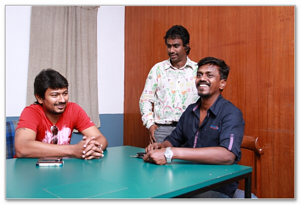 BEHINDWOODS ORU KAL ORU KANNADI CONTEST - IMAGES